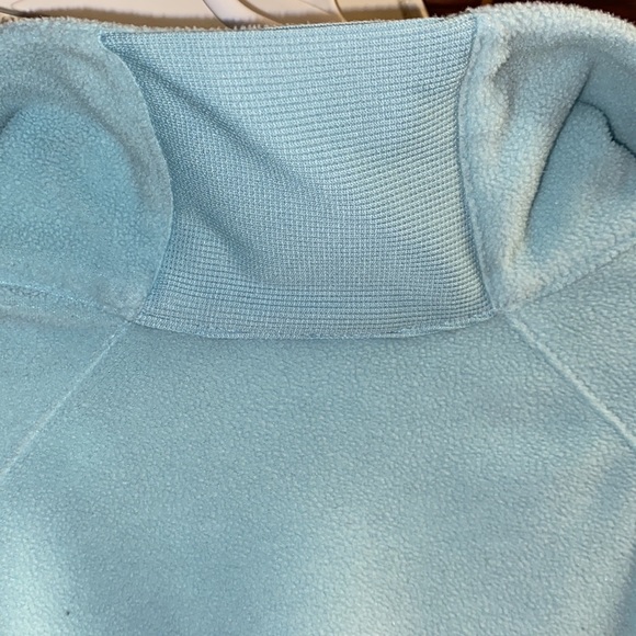 Women’s Columbia Top - Picture 6 of 9